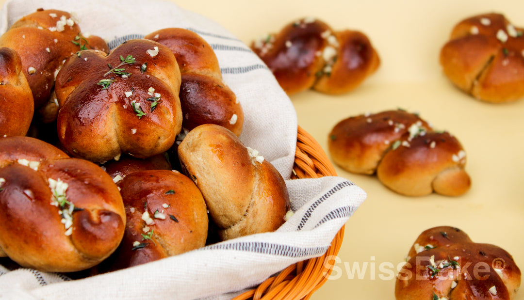 Herb & Garlic Dinner Rolls Recipe